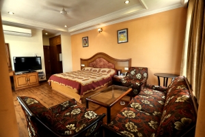 Grand Park Patiala Room